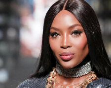 Naomi Campbell po raz pierwszy została zauważona na spacerze ze swoją dwumiesięczną córką: zdjęcia