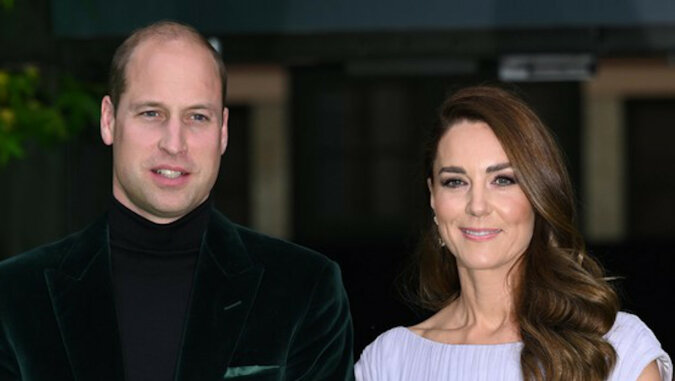 Grecka bogini: Kate Middleton w zwiewnej sukni od Alexandra McQueena