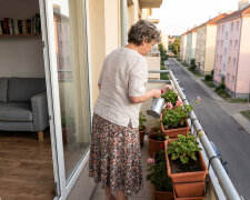 Pilnuję wnuków od trzech lat w każdy wtorek i czwartek. Kiedy zapytałam, czy mogłabym czasem przyjść po prostu w odwiedziny, synowa przysłała mi link do rodzinnego kalendarza: „wpisz się w wolny termin"