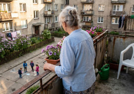 Syn powiedział, że moje mieszkanie jest za duże dla jednej osoby i że "grzech marnować takie metry". Zaproponował zamianę - ja do jego kawalerki, on do mojego trzypokojowego