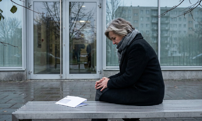 Mąż przez całe życie mówił, żebym nie zawracała sobie głowy rachunkami - "ja się tym zajmuję". Zmarł w październiku. W grudniu przyszło pismo z banku. Mieliśmy trzy kredyty, o których nie wiedziałam