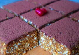 Bardzo pyszne ciasto bez pieczenia. Tylko trzy składniki