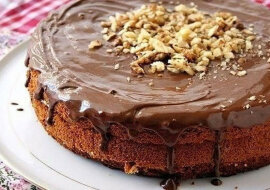 Delikatny i pyszny biszkopt miodowy. Rozpływa się w ustach