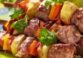 Szaszłyk w musztardzie: wszyscy fani szaszłyków padną na kolana