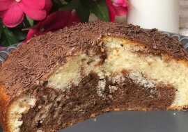 Niesamowity placek na oleju roślinnym. Nie tłusty, lekki i bardzo smaczny