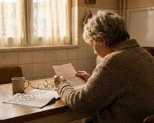 Podpisałam poręczenie kredytu dla syna. Mówił, że to formalność, że bank tego wymaga. Teraz komornik zajął moją emeryturę