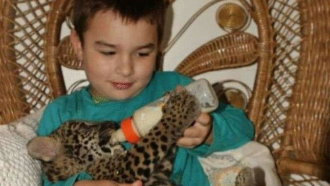 Tiago Silveira - brazylijski chłopiec mieszkając z jaguarami