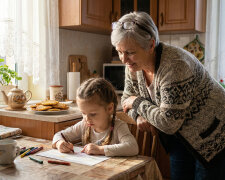 Córka zaprosiła mnie na obiad i powiedziała: "Mamo, chcemy, żebyś pilnowała Zosi trzy razy w tygodniu". Kiedy odpowiedziałam, że chodzę na basen w te dni, usłyszałam: "No to co jest ważniejsze - basen czy wnuczka?"