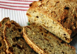 Wypiekanie pysznego i zdrowego chleba bez drożdży