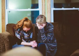 Znaki zodiaku, które biorą wszystko sobie do serca