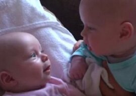 Brat postanowił porozmawiać ze swoją siostrą bliźniaczką… ta rozmowa ubawi was