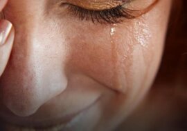 „Moje życie to porażka.” Ciągle byłam utrzymanką, teraz jestem stara i nikt mnie nie chce