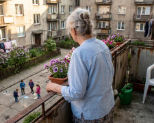 Syn powiedział, że moje mieszkanie jest za duże dla jednej osoby i że "grzech marnować takie metry". Zaproponował zamianę - ja do jego kawalerki, on do mojego trzypokojowego