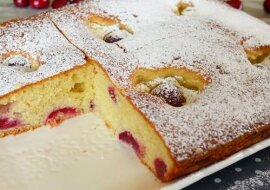 Szklankowe ciasto z wiśniami