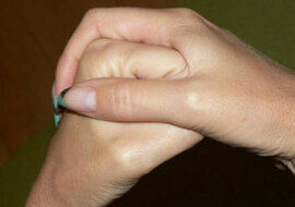 Magiczne gesty, aby odpędzić wrogów i przyciągnąć szczęście