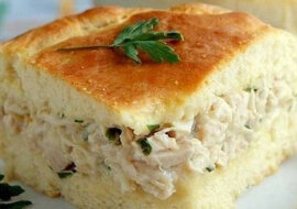 Ciasto z kurczakiem i ziemniakami. Niesamowicie szybkie i pyszne ciasto