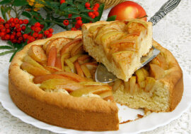 Szarlotka z cynamonem - delikatna i soczysta