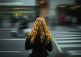 Samotne dziewczyny: kim są według znaku zodiaku