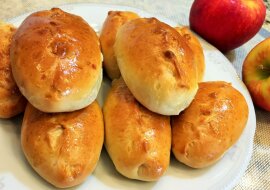 Domowe pączki jabłkowe: aromatyczne i niezwykle smaczne