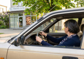 Mąż od pół roku znikał w sobotnie poranki. Mówił, że jeździ na działkę do brata. W końcu pojechałam za nim - okazało się, że chciał mi zrobić niespodziankę na trzydziestą piątą rocznicę