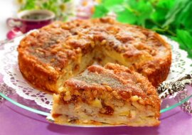 Żaden człowiek jeszcze nigdy nie odmówił zaproszenia na częstowanie szarlotką sycylijską… Jest to pokusa, a nie przepis!