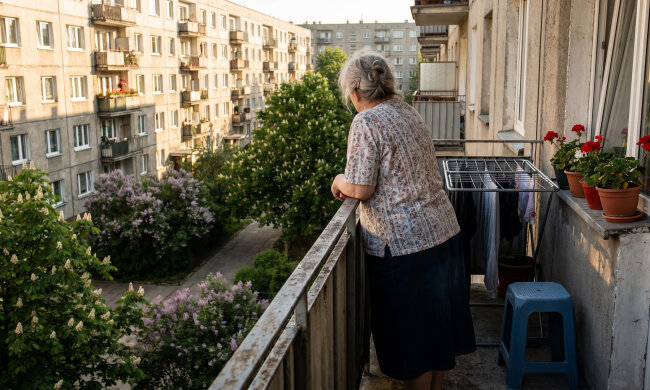 Po śmierci męża zostało trochę oszczędności na koncie. Syn powiedział, że lepiej będzie, jeśli przeleje je na jego konto, bo "tak bezpieczniej"