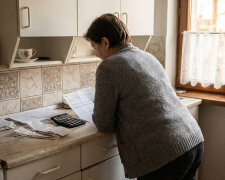 Dałam synowi trzydzieści tysięcy na wykończenie mieszkania. Minęły trzy lata, nie wspomniał ani razu. Kiedy w końcu zapytałam, synowa powiedziała: "Chyba nie będzie pani upominać się o pieniądze od własnego syna"