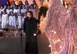 Magiczne wykonanie znanej kolędy przez dziecięcy chór i Susan Boyle