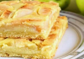 Pyszne ciasto jabłkowe. Soczyste i aromatyczne