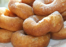 Twarogowe pączki do kawy: najlepszy szybki poczęstunek