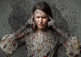8 porad psychologów dotyczących radzenia sobie z natrętnymi myślami
