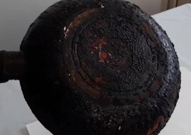 Jak wyczyścić stare patelnie i garnki żeliwne z tłuszczu i przypaleń