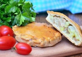 Elash – placuszki na śmietanie z kurczakiem. Bardzo łatwe w przygotowaniu