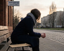 Wzięłam do siebie ojca po udarze, bo nikt z rodzeństwa "nie miał warunków". Opiekowałam się nim trzy lata. Kiedy umarł, dowiedziałam się, że testament zmienił pół roku wcześniej