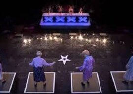 To było naprawdę zadziwiające, gdy zespół z czterech starszych pań pojawił się na scenie. Jury i widzowie byli zachwyceni ich występem