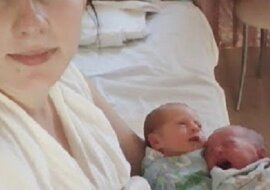 Wszyscy myśleli, że ta kobieta ma bliźnięta, ale ona po prostu wzięła porzucone dziecko. Prawda została ujawniona 15 lat później