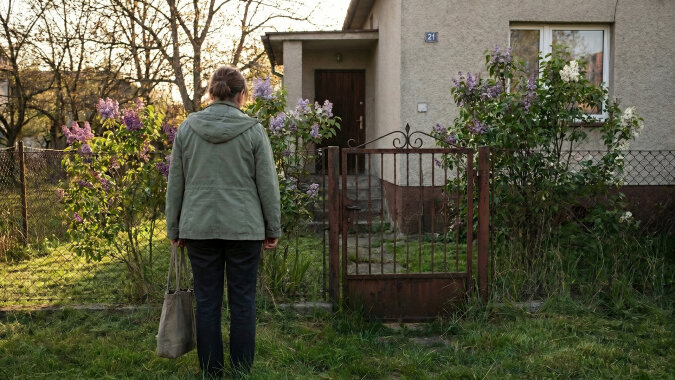 Ojciec przed śmiercią przepisał dom na młodszego brata. Mnie zostawił list. Brat sprzedał dom po trzech miesiącach i wyjechał do Irlandii