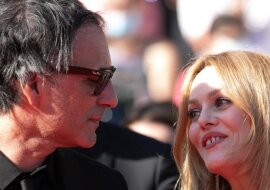 Życie po Johnnym Deppie: Vanessa Paradis z mężem Samuelem Benchetrit na Festiwalu Filmowym w Cannes 2021