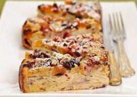 Cynamonowiec z jabłkami i bakaliami. Pycha