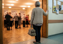 Mam 61 lat i zapisałam się na kurs tańca. Pierwsze zajęcia chciałam uciec. Na drugich poprosił mnie do tańca mężczyzna, który powiedział coś, o czym myślę do dziś