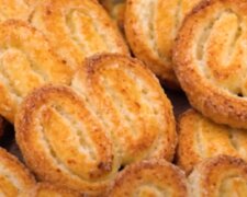 Chrupiące ciasteczka twarogowe „Uszka” do herbaty: lepsze, niż w cukierni