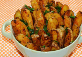 Ziemniaki po wiejsku zapieczone w piekarniku