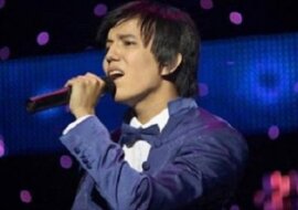 Wokalista, który ma kosmiczny głos. Warto usłyszeć