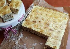 Cudowne ciasto bez pieczenia, zawsze się udaje. Bananowa delicja zachwyci nawet teściową