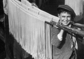 Makaron: historia i zabytkowe fotografie