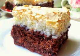 Murzynek z kokosową koroną. Idealne do popołudniowej kawy lub jako samodzielny deser