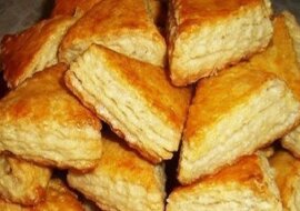 Wspaniały przepis na każdy dzień: ciasteczka na kefirze. Przygotowanie zajmuje kilka minut