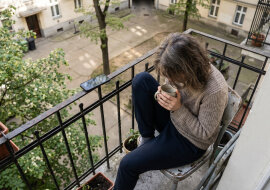Dostałam wiadomość na Facebooku od nieznanej kobiety. Napisała: "Przepraszam, że piszę, ale chciałam, żebyś wiedziała, że Twój mąż powiedział mi, że jest wdowcem"