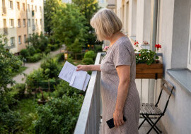 Z Tadeuszem poznaliśmy się w sanatorium w Polanicy, oboje po sześćdziesiątce, oboje owdowiali. Na jego urodzinach córka Tadeusza wręczyła mi przy wszystkich kopertę: "To od nas, kopia testamentu taty"