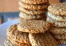Ciasteczka sezamowe. Chrupiące, aromatyczne i doskonałe
